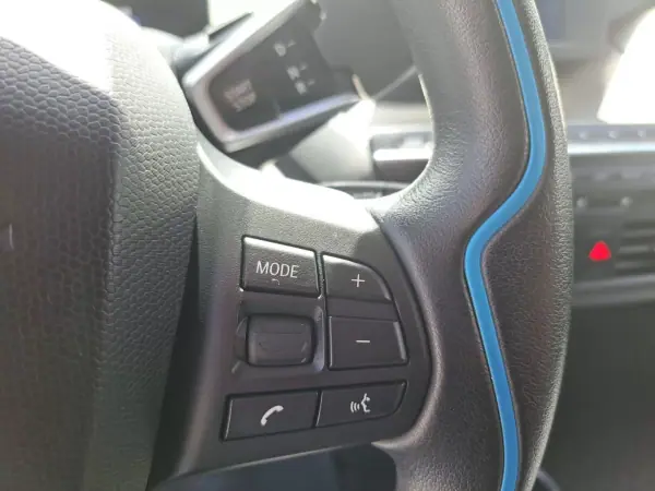 BMW i3 2019 - 28500 EUR, 89000 km - AUTO.MOTO.pt - 89000km - foto 28 de 45