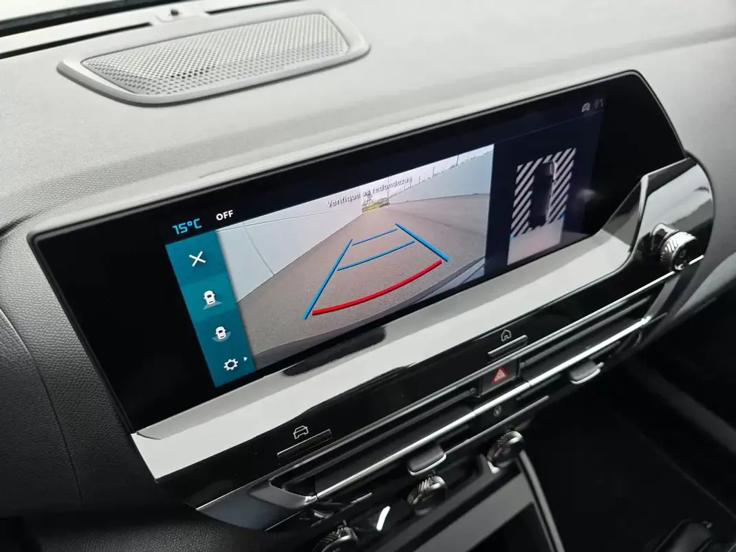 Citroën C4 2024 - 17800 EUR, 27000 km - AUTO.MOTO.pt - 27000km - foto 24 de 40