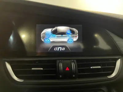 Alfa Romeo Giulia 2016 - 18500 EUR, 153000 km - AUTO.MOTO.pt - 153000km - foto 28 de 35