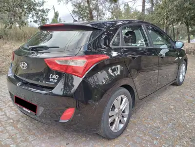 Hyundai i30 2012 - 7250 EUR, 260000 km - AUTO.MOTO.pt - 260000km - foto 7 de 31
