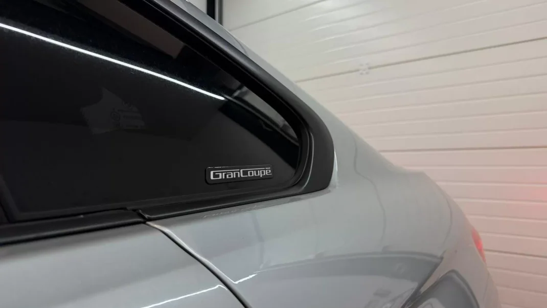 BMW 420 Gran Coupé 2016 - 17990 EUR, 256207 km - AUTO.MOTO.pt - 256207km - foto 22 de 26