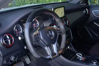 Mercedes-Benz GLA 45 AMG 2015 - 34900 EUR, 49200 km - AUTO.MOTO.pt - 49200km - foto 12 de 20