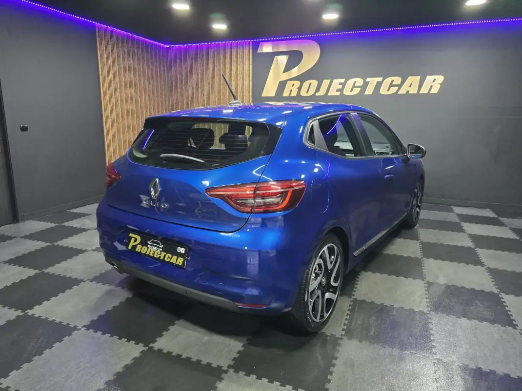 Renault Clio 2021 - 14900 EUR, 56000 km - AUTO.MOTO.pt - 56000km - foto 22 de 25