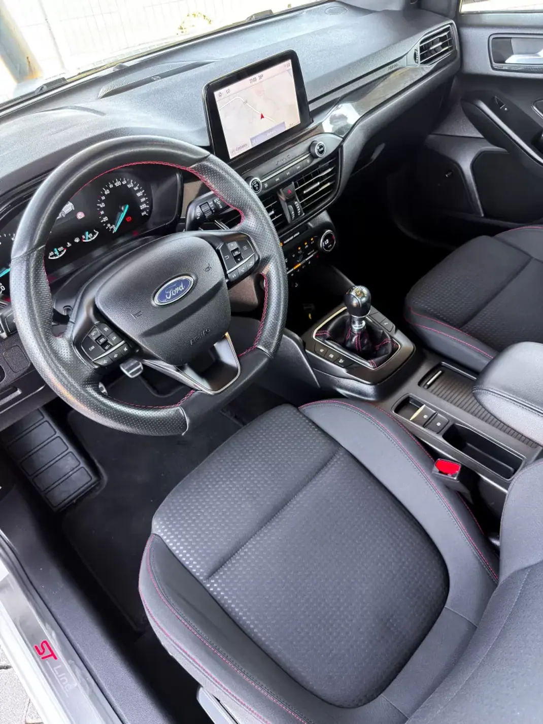 Ford Focus 2019 - 15500 EUR, 124230 km - 124230km - foto 12 de 26