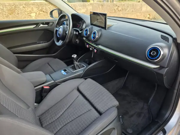 Audi A3 2013 - 12990 EUR, 203000 km - 203000km - foto 27 de 37