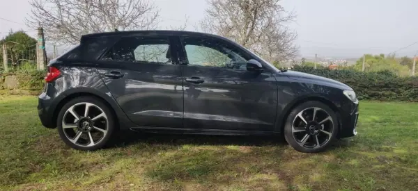 Audi A1 Sportback 2021 - 22490 EUR, 20500 km - AUTO.MOTO.pt - 20500km - foto 2 de 39