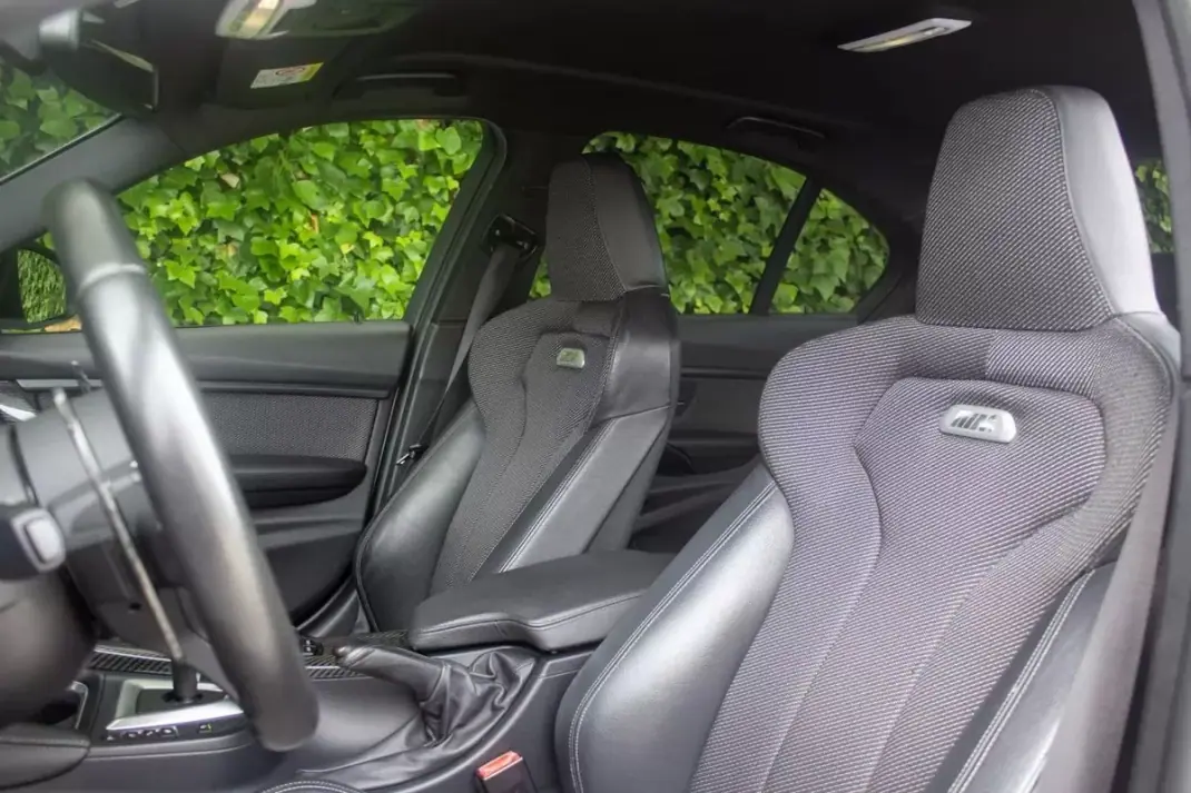 BMW M3 2015 - 57900 EUR, 77000 km - AUTO.MOTO.pt - 77000km - foto 13 de 20