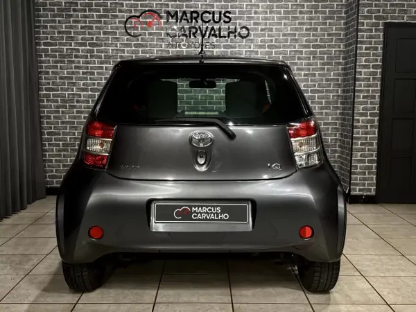 Toyota iQ 2010 - 7990 EUR, 180000 km - AUTO.MOTO.pt - 180000km - foto 5 de 13