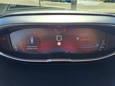 Peugeot 5008 2017 - 17900 EUR, 164000 km - 164000km - foto 30 de 45