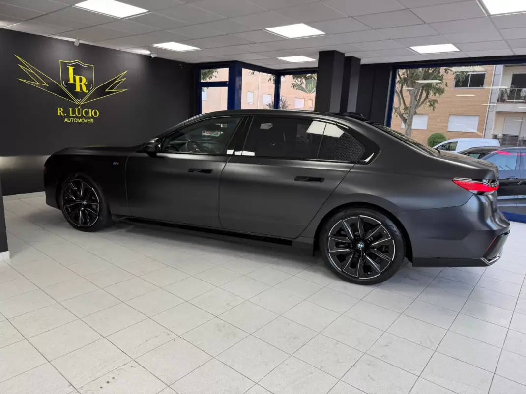 BMW i7 2024 - 87000 EUR, 39183 km - 39183km - foto 15 de 53