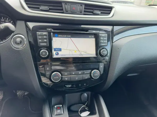 Nissan Qashqai 2014 - 17900 EUR, 167439 km - AUTO.MOTO.pt - 167439km - foto 20 de 28