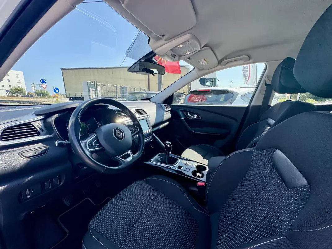 Renault Kadjar 2015 - 13950 EUR, 131333 km - 131333km - foto 9 de 28