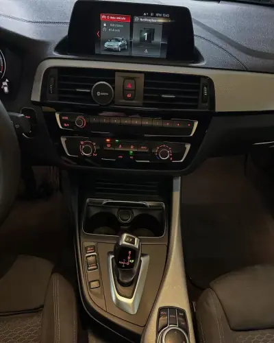 BMW 116 2018 - 18450 EUR, 214000 km - AUTO.MOTO.pt - 214000km - foto 19 de 20