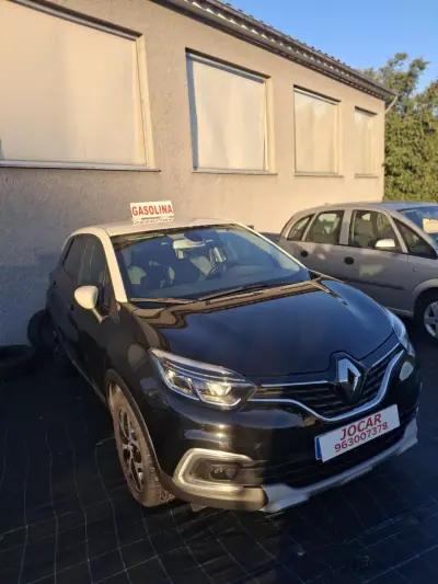 Renault Captur 2019 - 13950 EUR, 89099 km - 89099km - foto 1 de 16