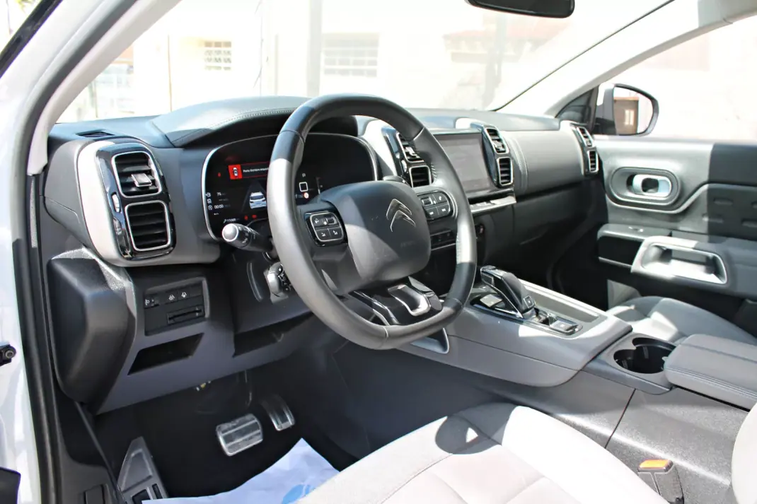 Citroën C5 Aircross 2022 - 18890 EUR, 77289 km - 77289km - foto 11 de 19