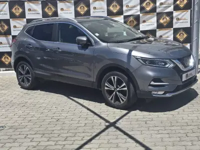 Nissan Qashqai 2019 - 19500 EUR, 113489 km - AUTO.MOTO.pt - 113489km - foto 2 de 4