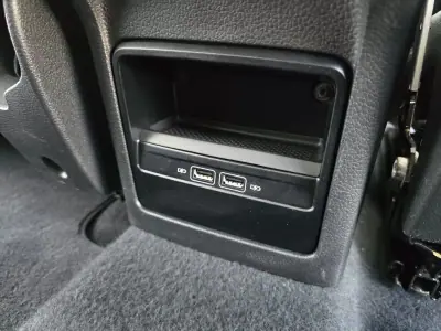 Volkswagen Sharan 2019 - 29700 EUR, 115600 km - AUTO.MOTO.pt - 115600km - foto 37 de 52