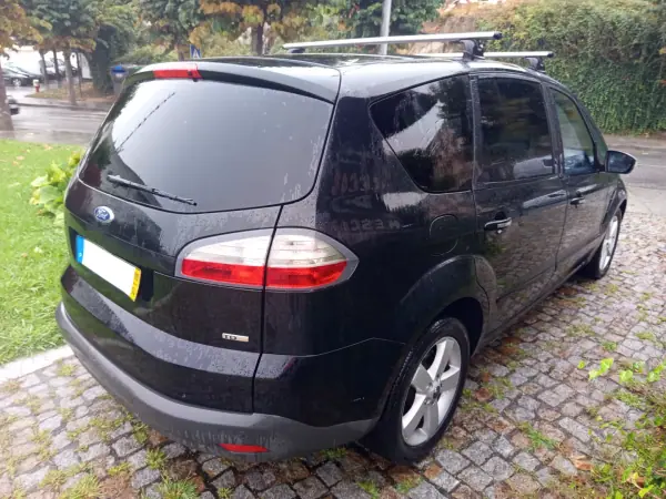 Ford S-Max 2009 - 7990 EUR, 214424 km - 214424km - foto 4 de 11