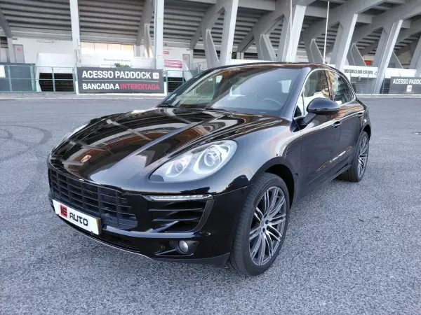 Porsche Macan 2014 - 38490 EUR, 168209 km - AUTO.MOTO.pt - 168209km - foto 2 de 37