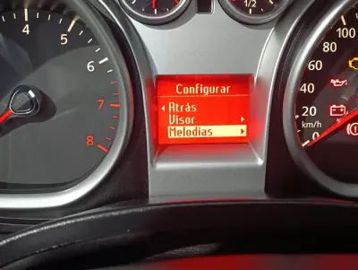Ford Focus SW 2010 - 5990 EUR, 112000 km - AUTO.MOTO.pt - 112000km - foto 27 de 51