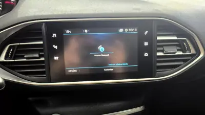 Peugeot 308 SW 2018 - 12650 EUR, 133760 km - AUTO.MOTO.pt - 133760km - foto 23 de 60