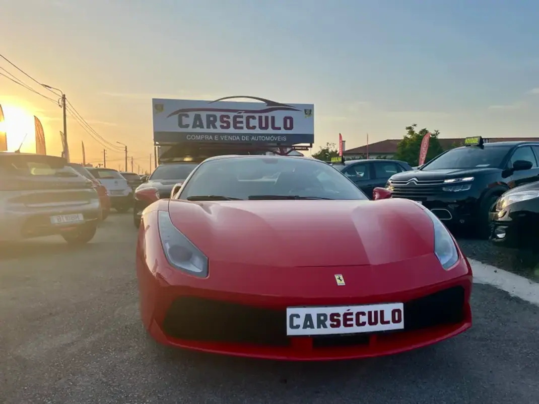 Ferrari 488 2017 - 299750 EUR, 26250 km - AUTO.MOTO.pt - 26250km - foto 4 de 26