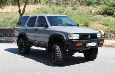 Toyota 4-Runner 1995 - 48000 EUR, 336000 km - AUTO.MOTO.pt - 336000km - foto 4 de 40