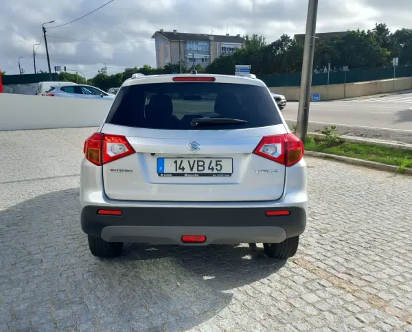 Suzuki Vitara 2016 - 16900 EUR, 135000 km - AUTO.MOTO.pt - 135000km - foto 5 de 15