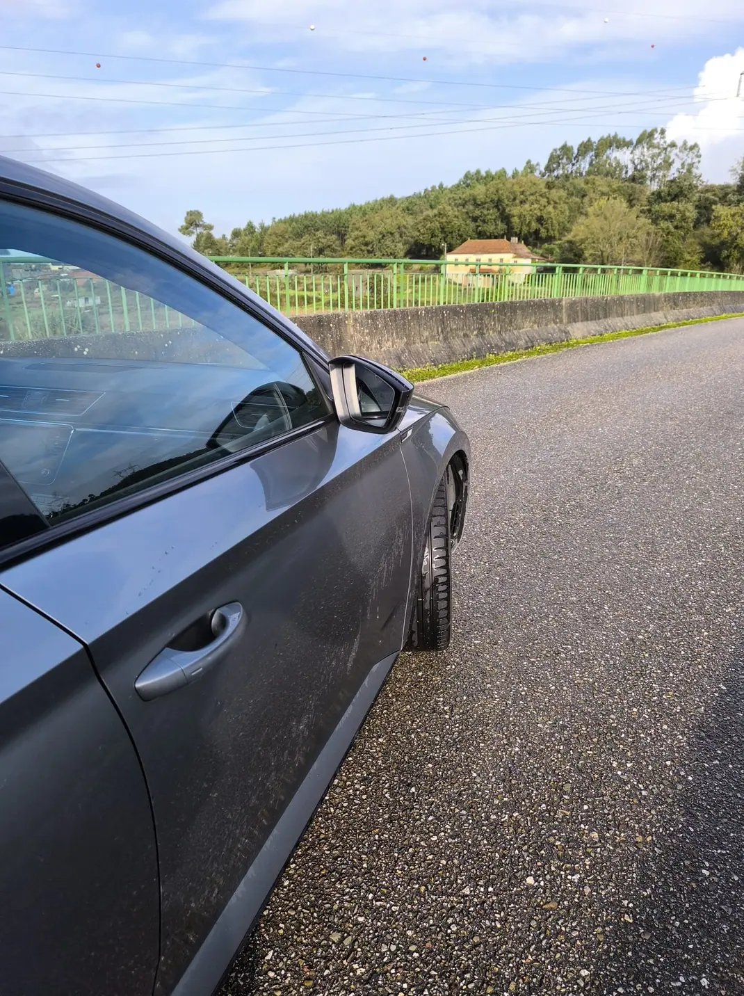 Skoda Superb 2018 - 21990 EUR, 100000 km - AUTO.MOTO.pt - 100000km - foto 11 de 15