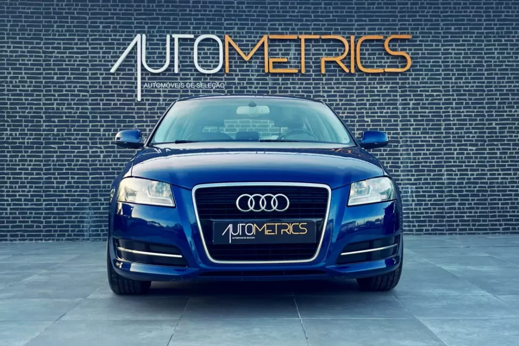Audi A3 Sportback 2011 - 13450 EUR, 156000 km - AUTO.MOTO.pt - 156000km - foto 8 de 11