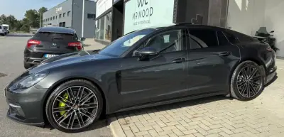 Porsche Panamera 2018 - 74500 EUR, 50941 km - AUTO.MOTO.pt - 50941km - foto 4 de 41