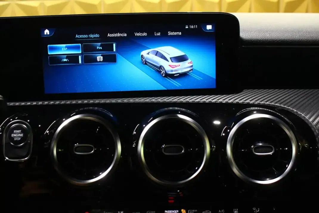 Mercedes-Benz CLA 250 2022 - 28900 EUR, 99000 km - AUTO.MOTO.pt - 99000km - foto 28 de 32