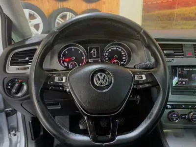 Volkswagen Golf 2014 - 15900 EUR, 159000 km - AUTO.MOTO.pt - 159000km - foto 7 de 13