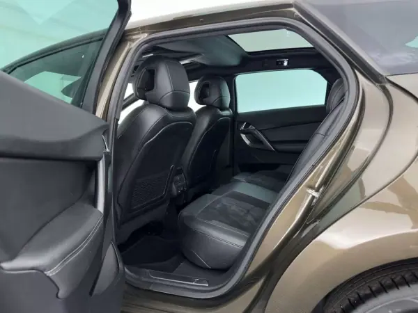 Citroën DS5 2013 - 10890 EUR, 241713 km - 241713km - foto 13 de 17