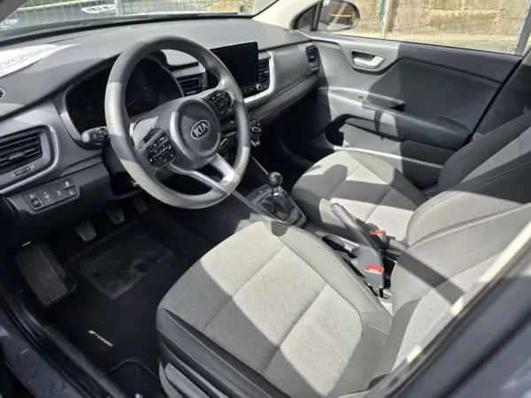 Kia Stonic 2021 - 12950 EUR, 73000 km - AUTO.MOTO.pt - 73000km - foto 5 de 5