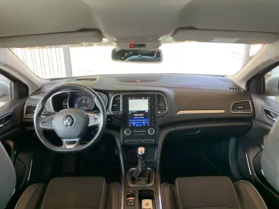 Renault Mégane 2017 - 16750 EUR, 88269 km - AUTO.MOTO.pt - 88269km - foto 13 de 35