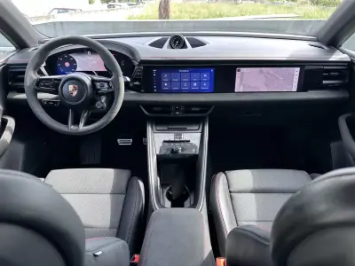 Porsche Macan 2026 - 129000 EUR, 2200 km - AUTO.MOTO.pt - 2200km - foto 68 de 85