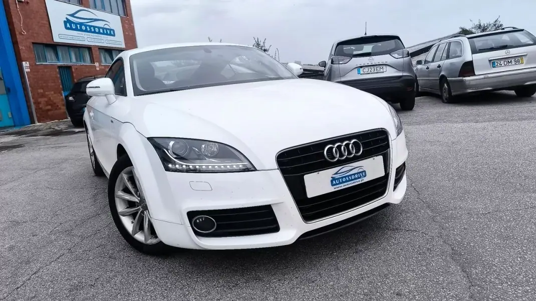 Audi TT Coupé 2011 - 12900 EUR, 170000 km - 170000km - foto 8 de 19