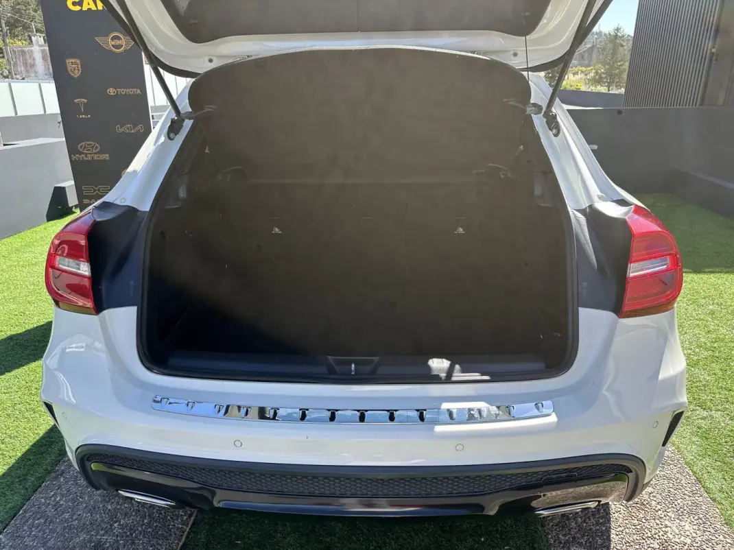 Mercedes-Benz GLA 220 2014 - 17900 EUR, 160000 km - 160000km - foto 63 de 64