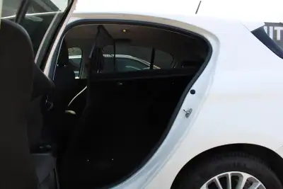 Fiat Tipo VAN 1.3 M-Jet 2022 - 11990 EUR, 132000 km - AUTO.MOTO.pt - 132000km - foto 14 de 30