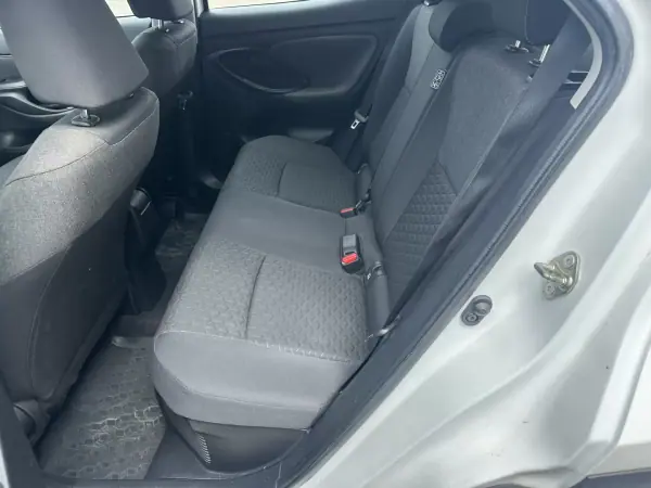 Toyota Yaris Cross 2022 - 20990 EUR, 108000 km - 108000km - foto 12 de 16