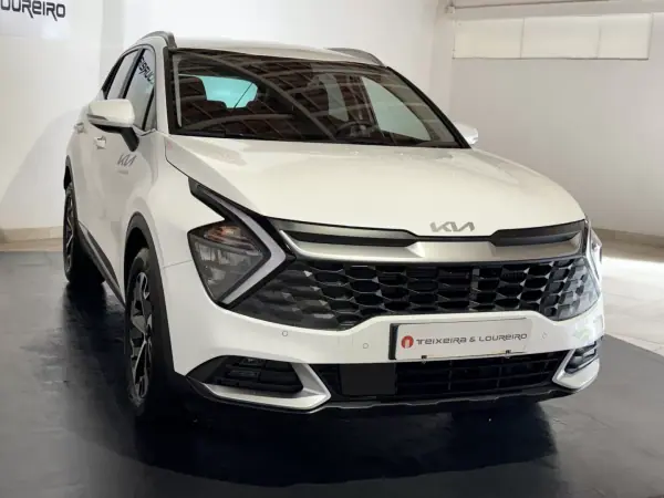 Kia Sportage 2025 - 36500 EUR, 2350 km - AUTO.MOTO.pt - 2350km - foto 3 de 21