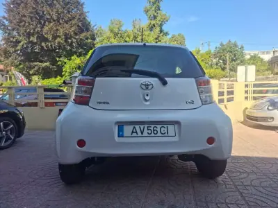 Toyota iQ 2009 - 7900 EUR, 156884 km - 156884km - foto 9 de 27