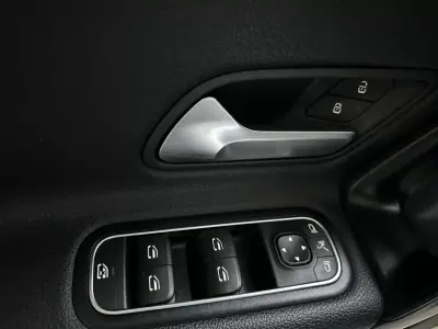 Mercedes-Benz A 250 2022 - 27800 EUR, 78000 km - AUTO.MOTO.pt - 78000km - foto 13 de 20