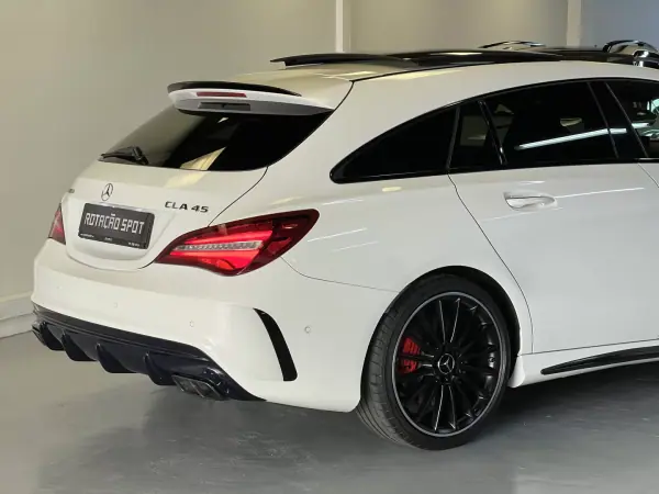 Mercedes-Benz CLA 45 AMG 2019 - 39990 EUR, 95000 km - AUTO.MOTO.pt - 95000km - foto 52 de 57