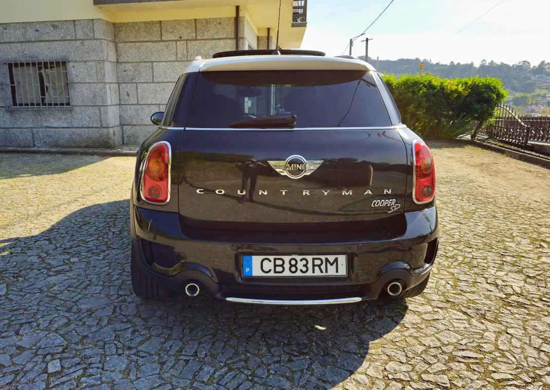 MINI Countryman 2011 - 13500 EUR, 211000 km - AUTO.MOTO.pt - 211000km - foto 4 de 14
