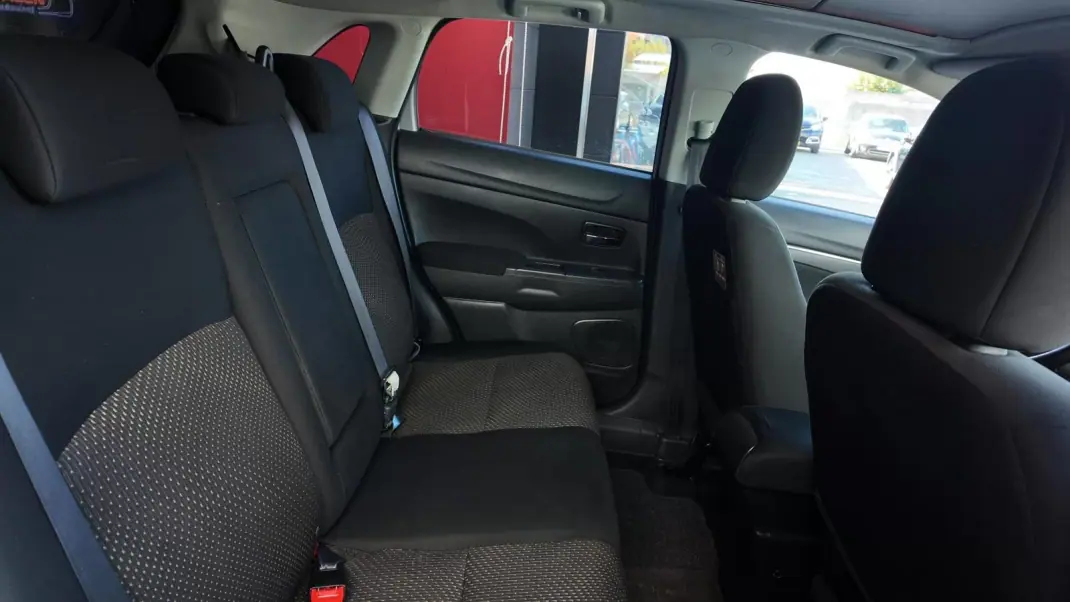 Mitsubishi ASX 2014 - 12500 EUR, 246233 km - AUTO.MOTO.pt - 246233km - foto 19 de 19