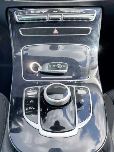 Mercedes-Benz CLE 200 2019 - 44900 EUR, 87420 km - AUTO.MOTO.pt - 87420km - foto 14 de 18