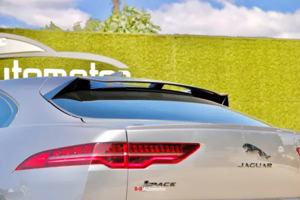 Jaguar I-Pace 2022 - 29900 EUR, 99000 km - AUTO.MOTO.pt - 99000km - foto 15 de 44