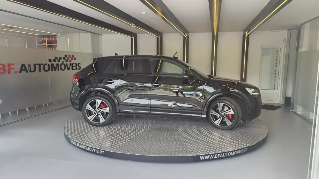 Audi Q2 2018 - 22500 EUR, 149812 km - AUTO.MOTO.pt - 149812km - foto 9 de 69